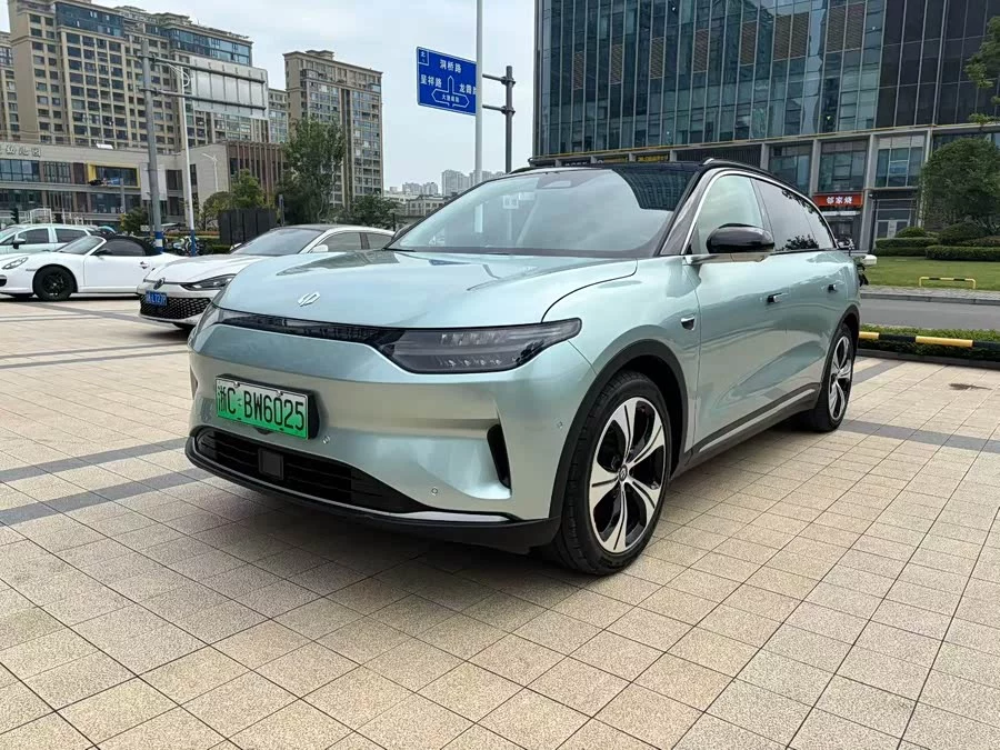Leapmotor C11