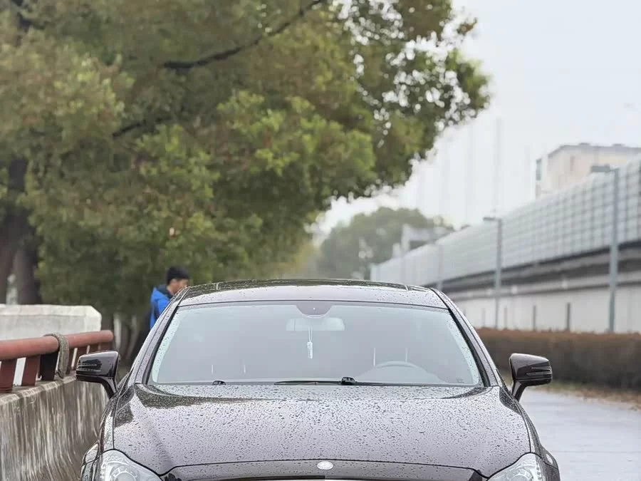 Mercedes Benz CLS