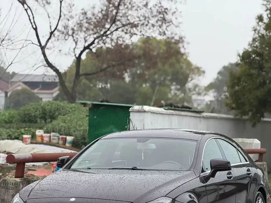 Mercedes Benz CLS