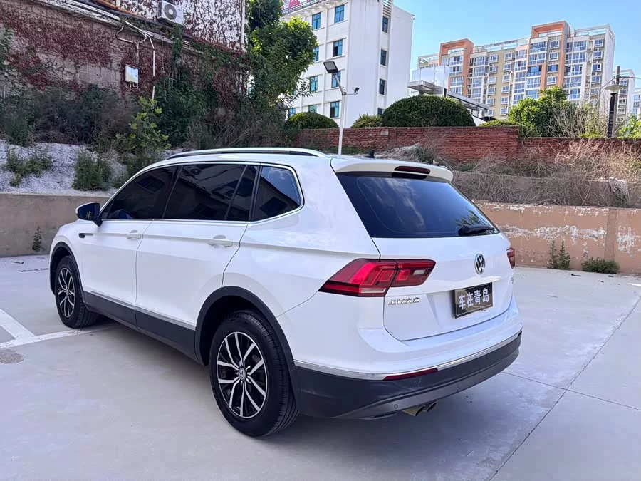 Volkswagen Tiguan L