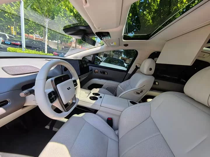 Li Ideal i8