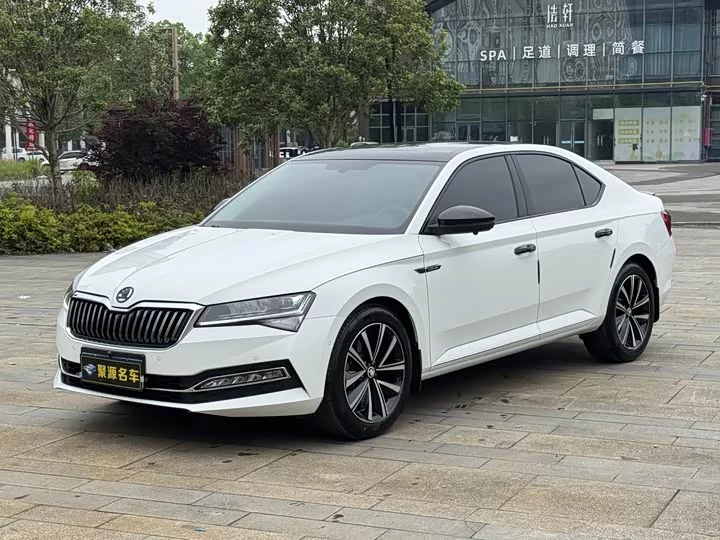 Skoda SuperB
