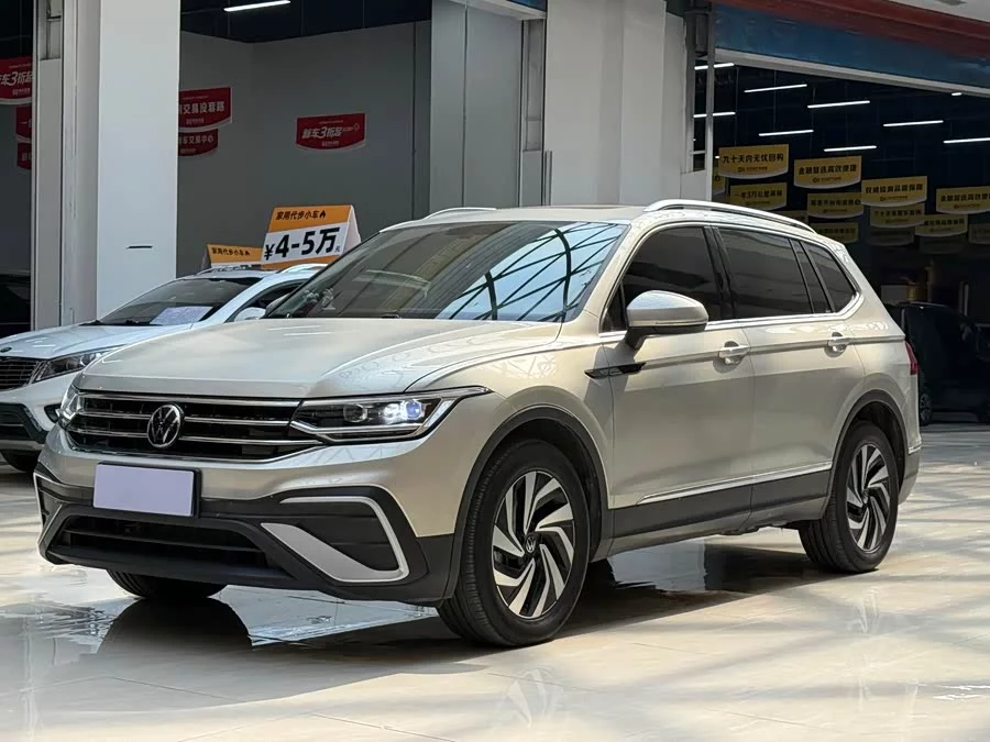 Volkswagen Tiguan L