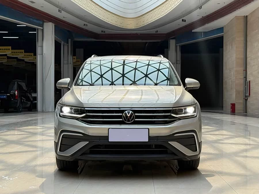 Volkswagen Tiguan L