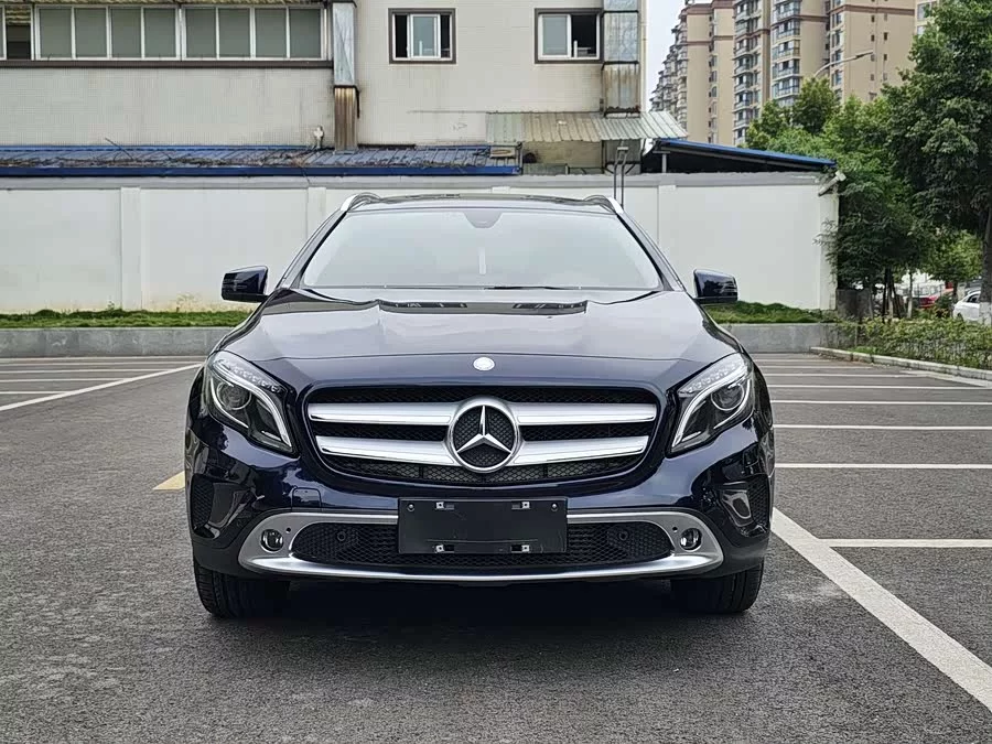 Mercedes Benz GLA