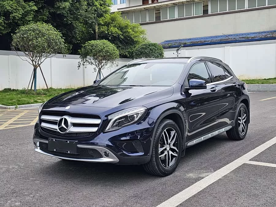 Mercedes Benz GLA