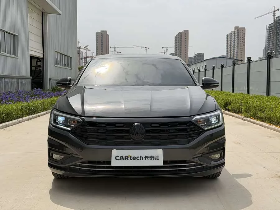 Volkswagen Sagitar