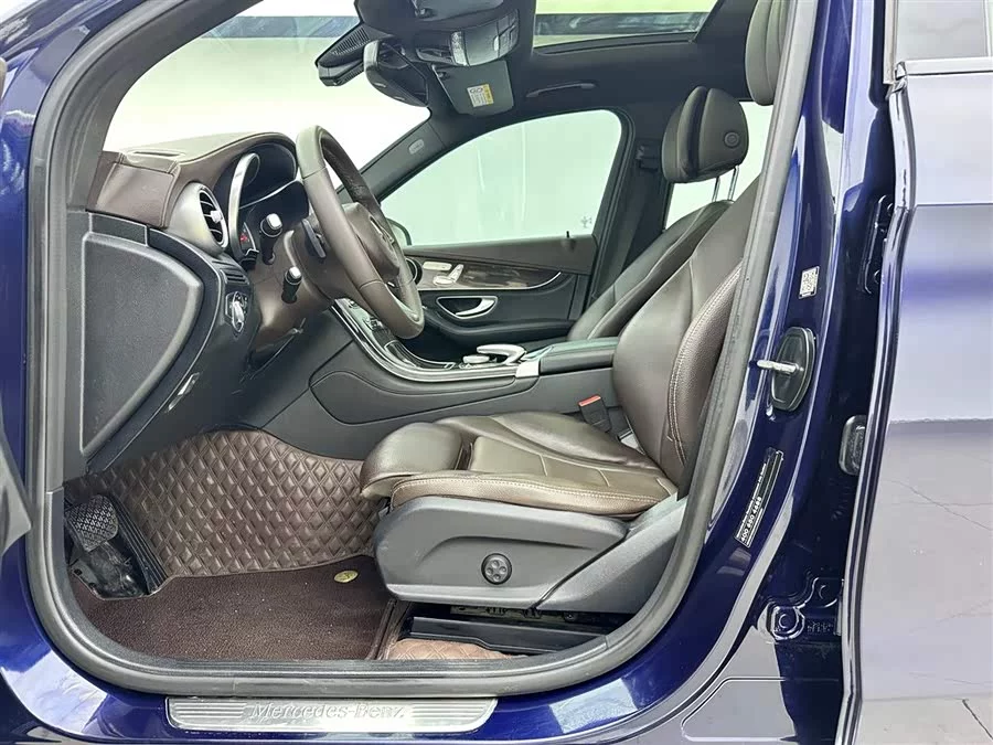 Mercedes Benz GLC