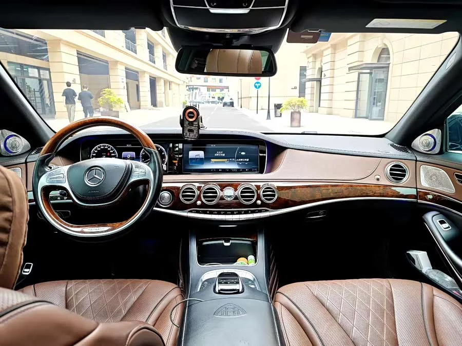 Mercedes Benz Maybach S-Class