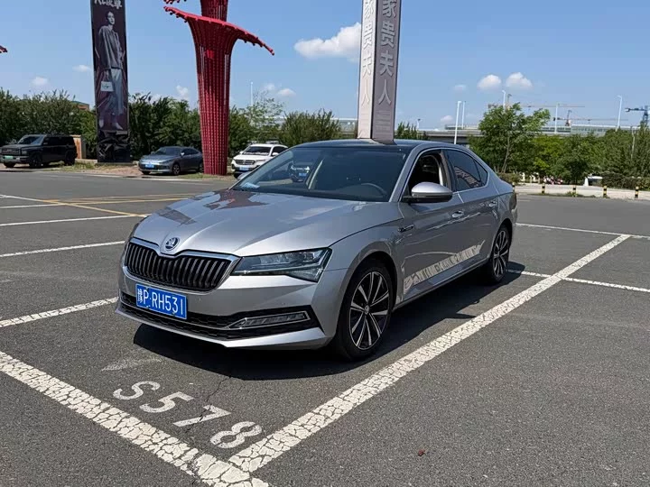 Skoda SuperB