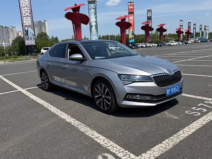 Skoda SuperB