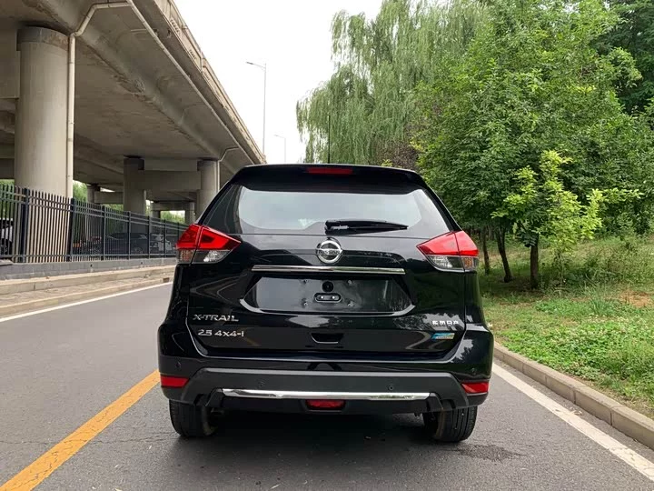 Nissan Qijun