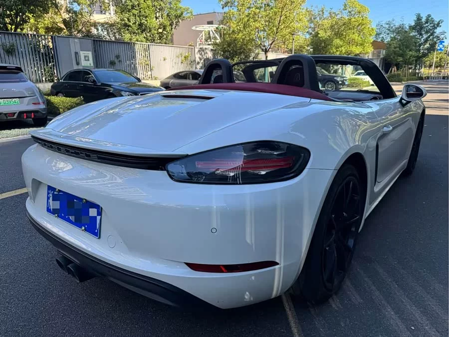 Porsche 718