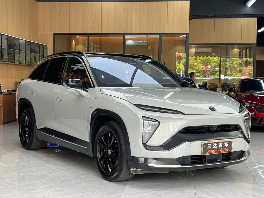 NIO ES6
