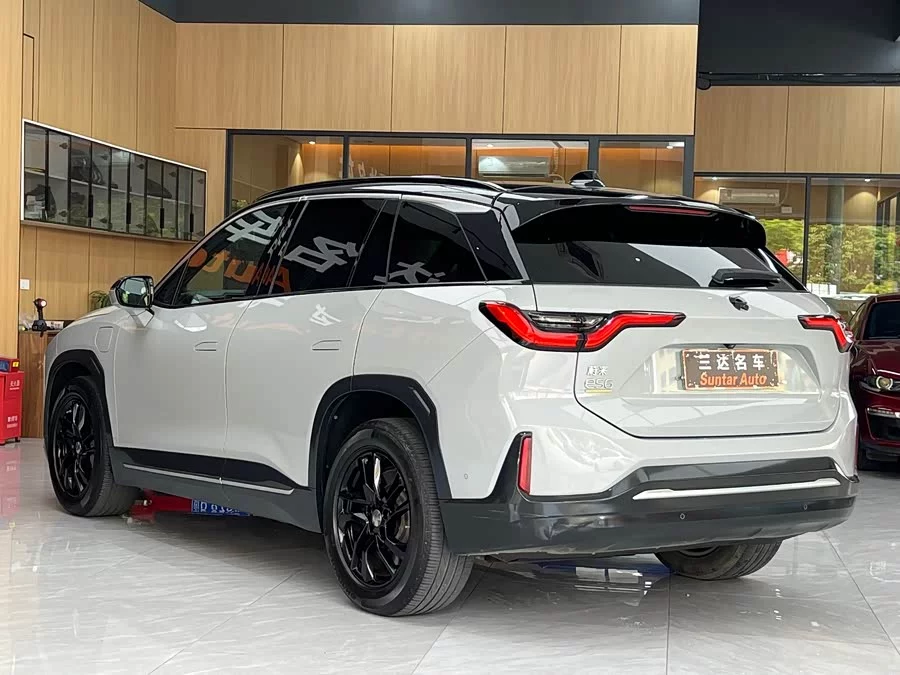 NIO ES6