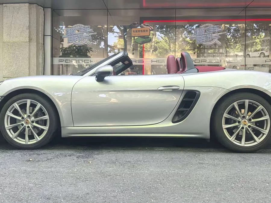 Porsche 718