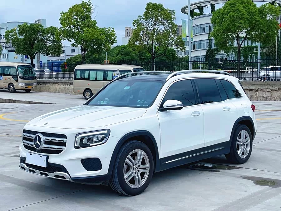 Mercedes Benz GLB