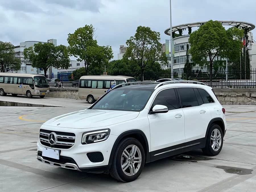 Mercedes Benz GLB