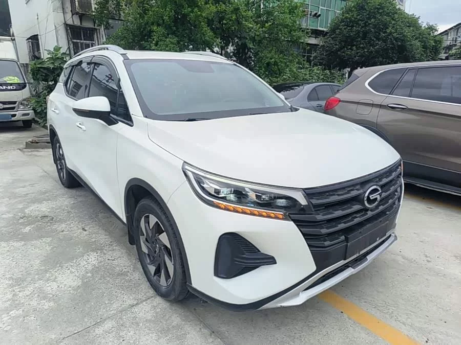 GAC Trumpchi GS4