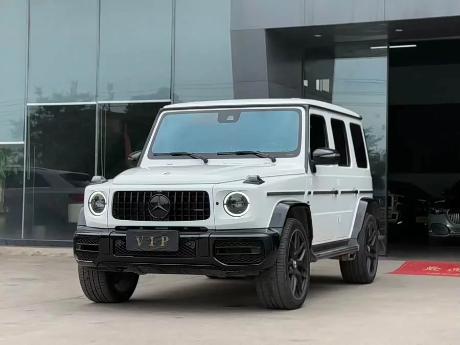 Mercedes Benz G-rated