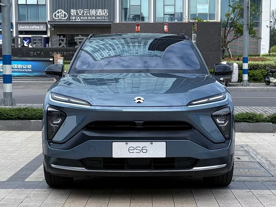 NIO ES6