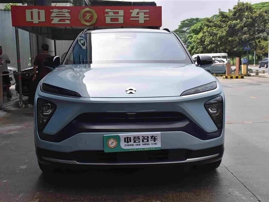 NIO ES6