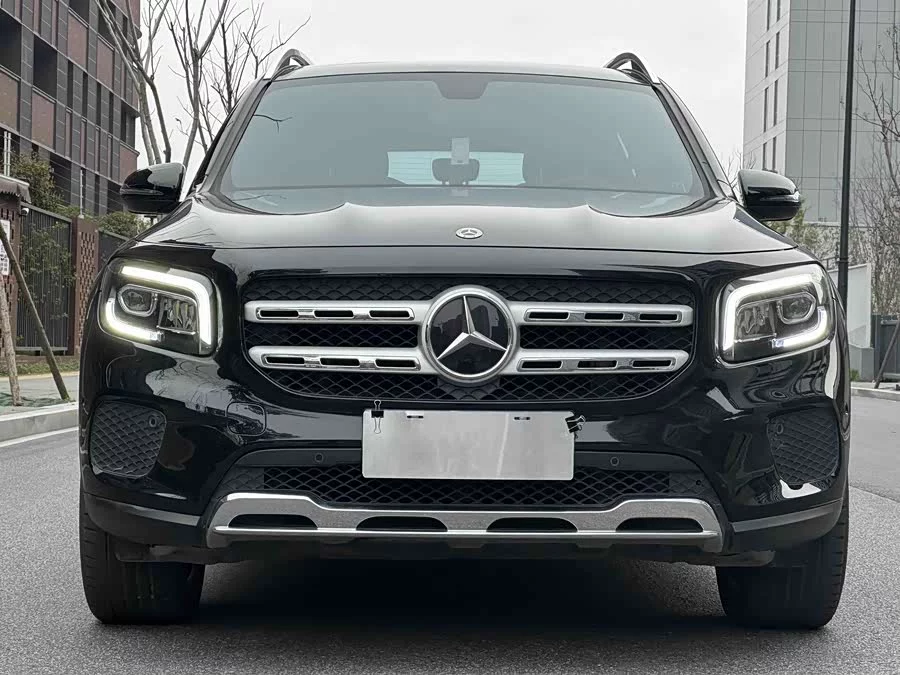 Mercedes Benz GLB