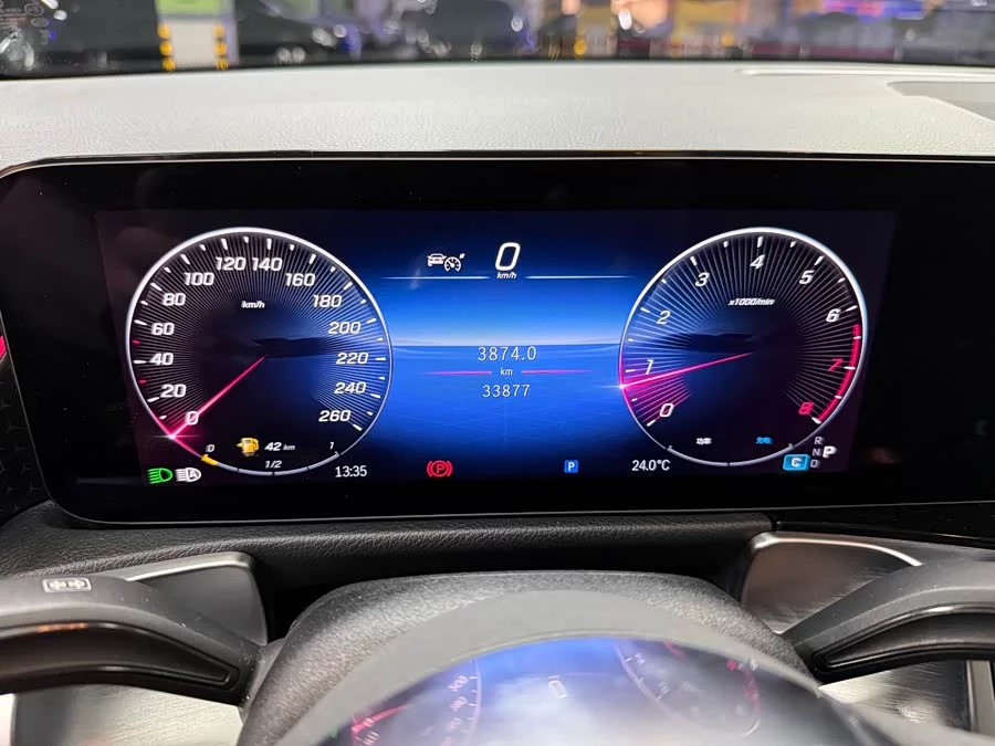 Mercedes Benz GLB