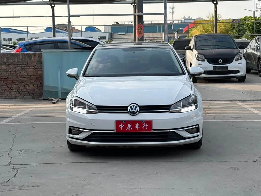 Volkswagen golf