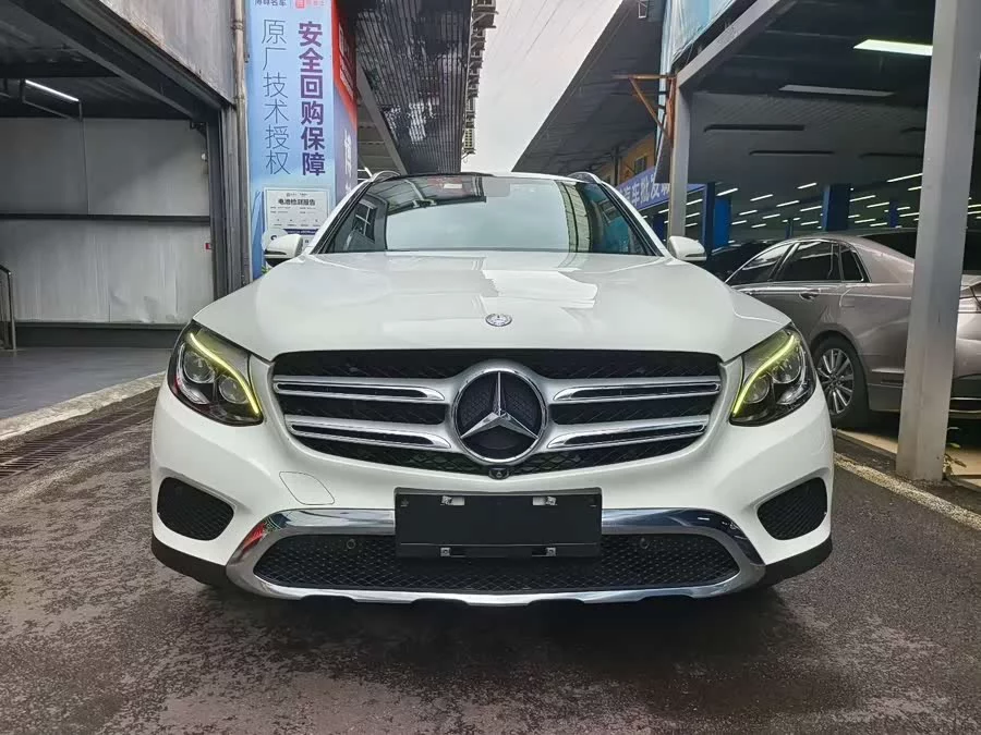 Mercedes Benz GLC