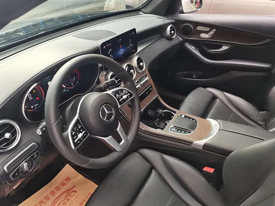 Mercedes Benz GLC