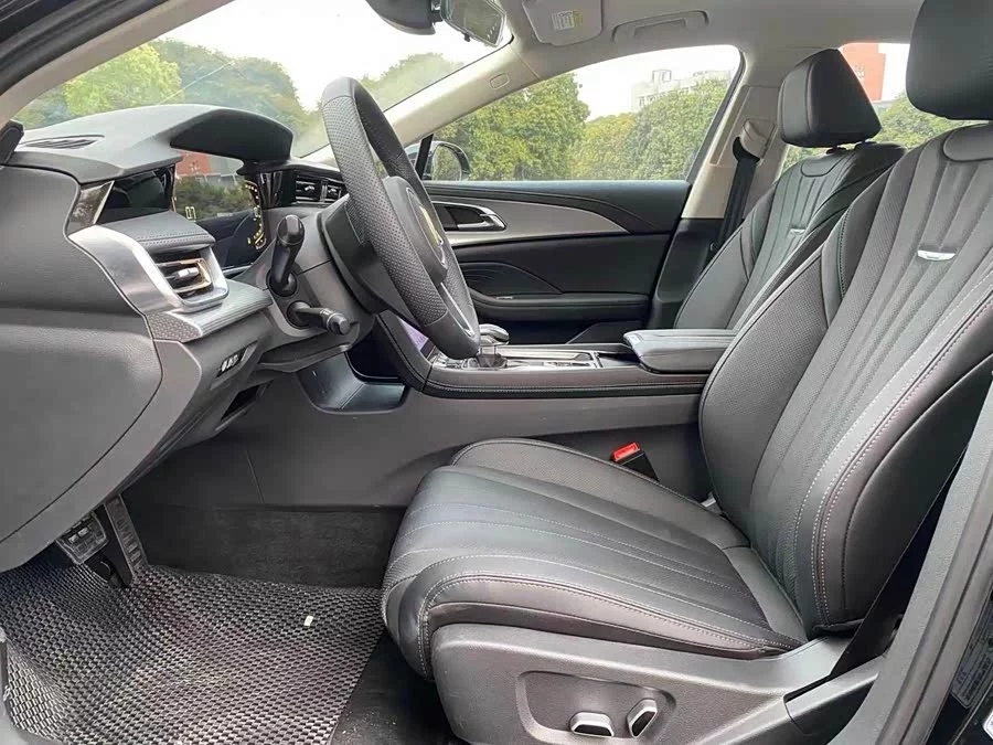 Hongqi H5