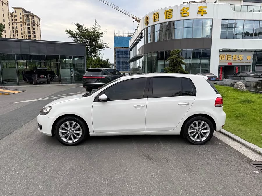 Volkswagen golf