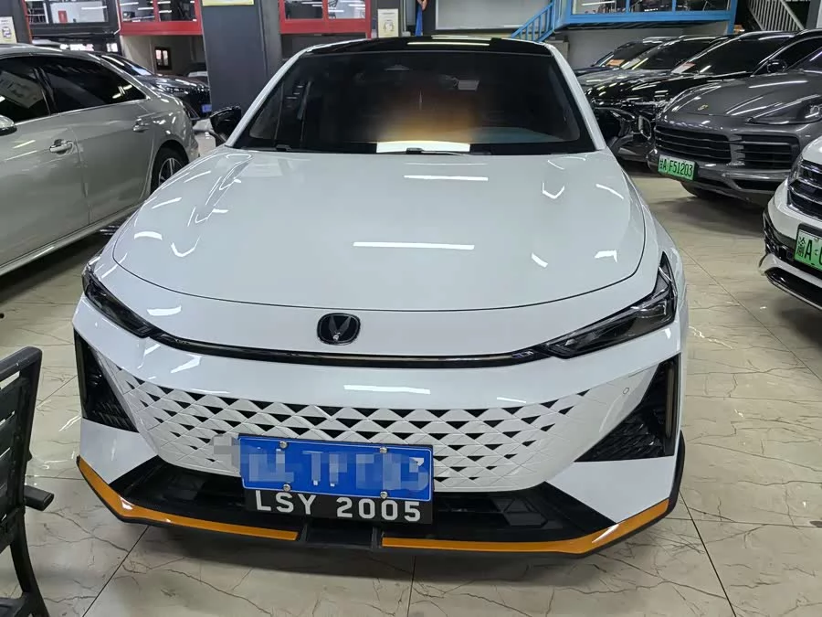 Changan UNI-V
