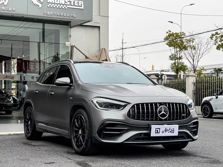 Mercedes-Benz GLA AMG