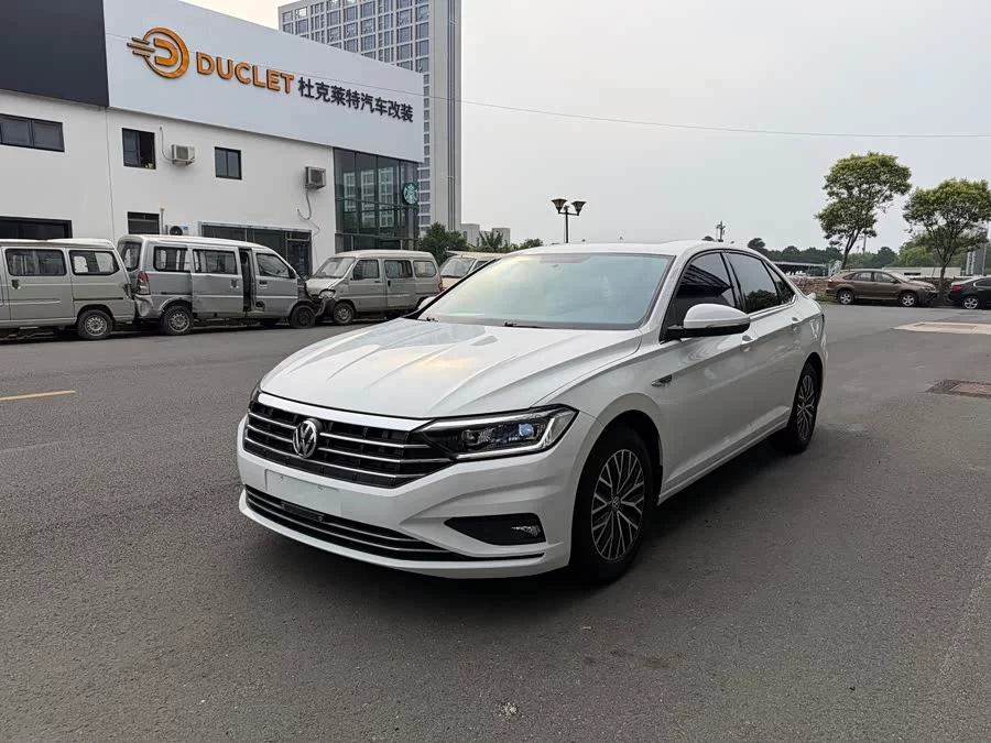 Volkswagen Sagitar