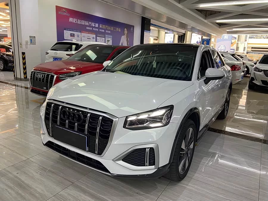 Audi Q2L