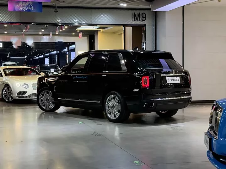 Rolls Royce Cullinan