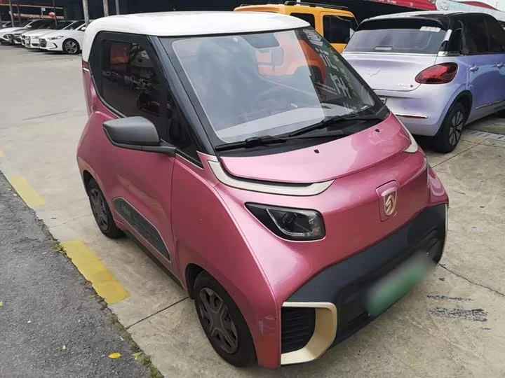 Baojun E200