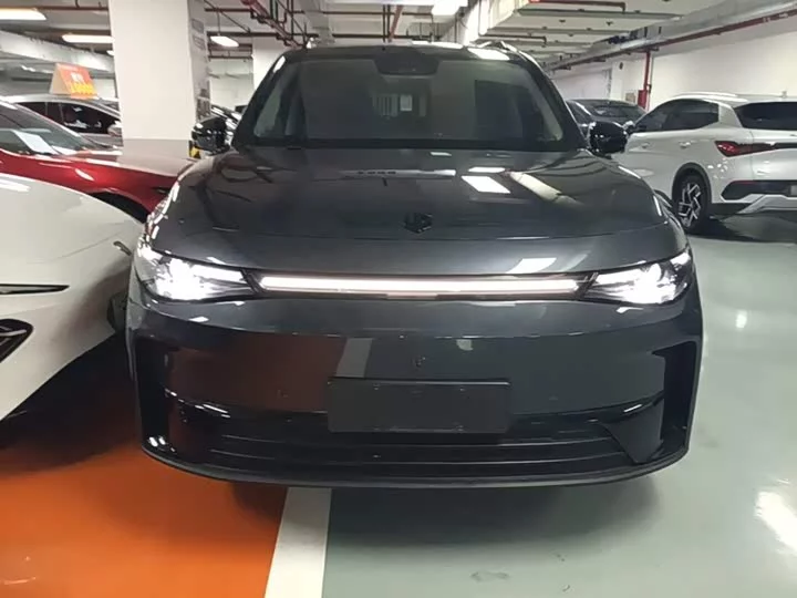 Leapmotor C16