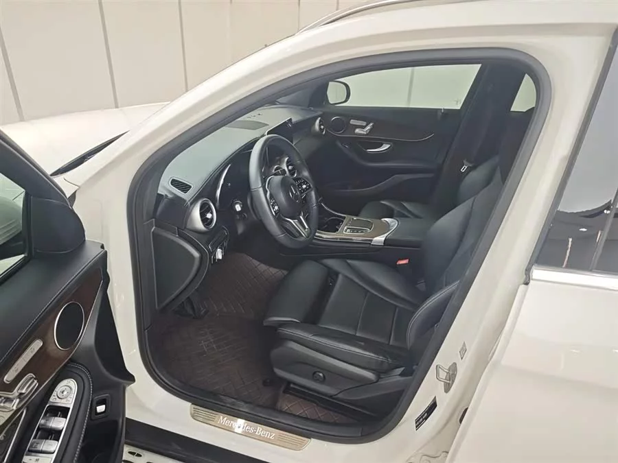 Mercedes Benz GLC