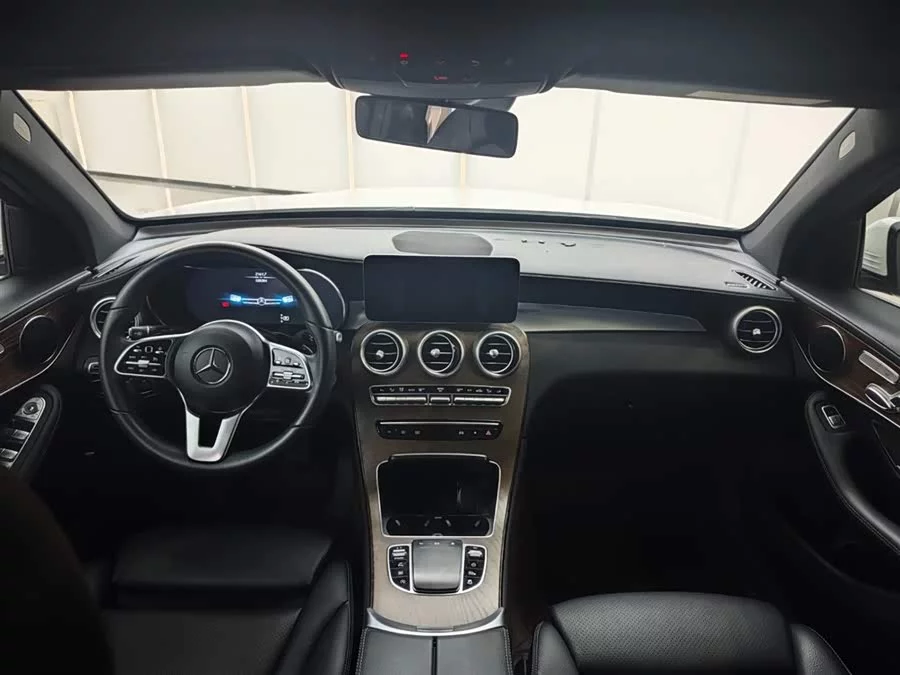 Mercedes Benz GLC
