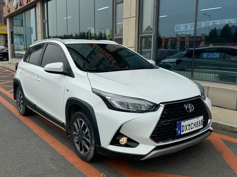 Toyota YARiS L