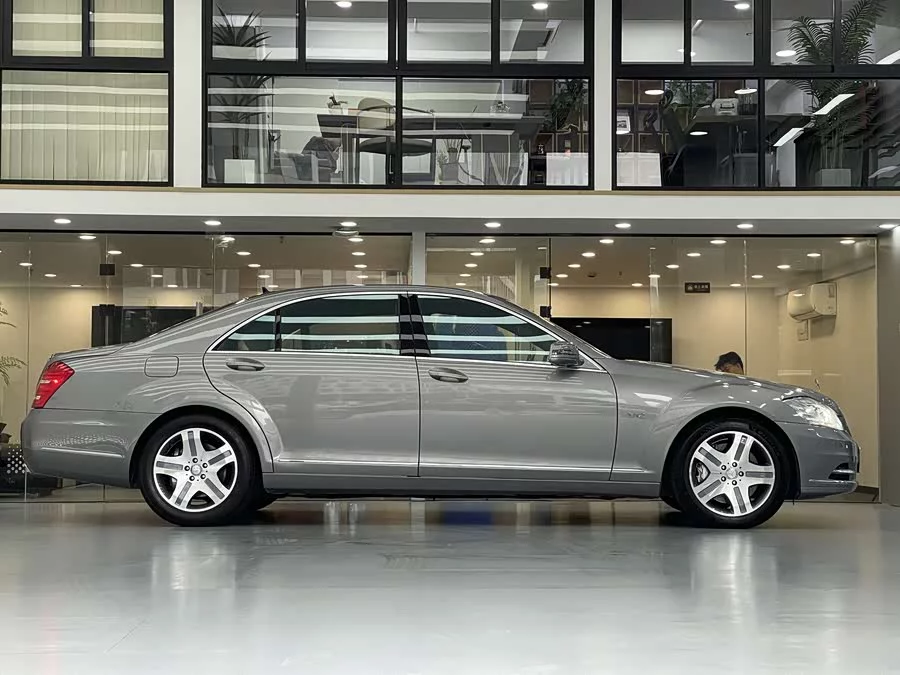 Mercedes Benz S class