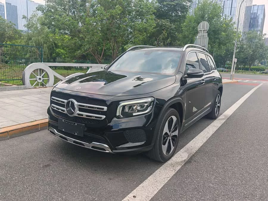 Mercedes Benz GLB