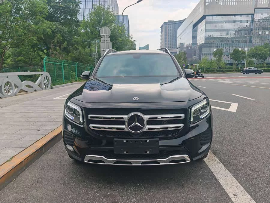 Mercedes Benz GLB