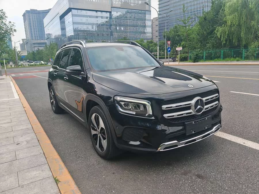 Mercedes Benz GLB