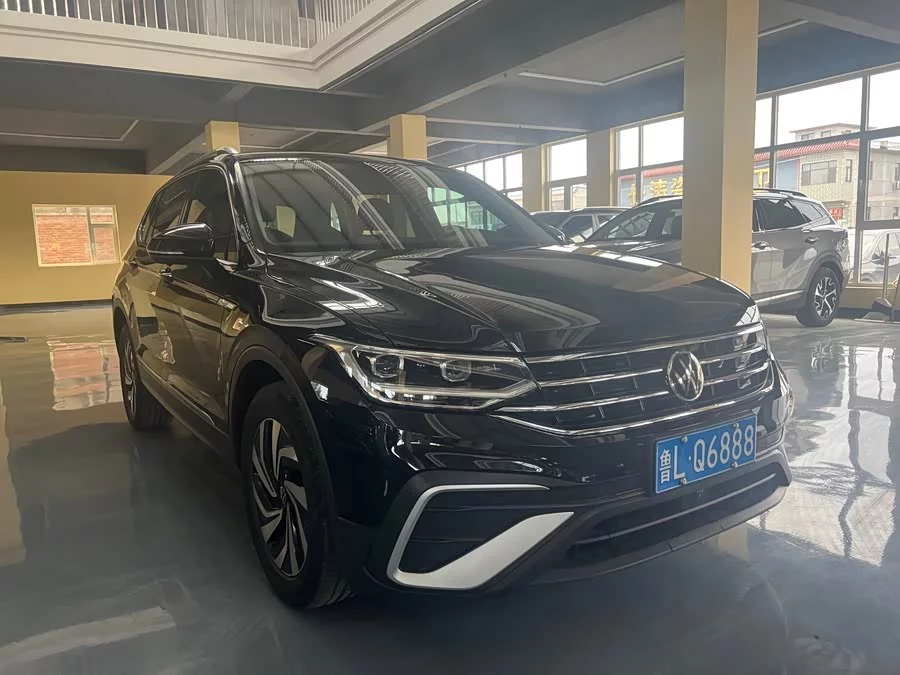 Volkswagen Tiguan L