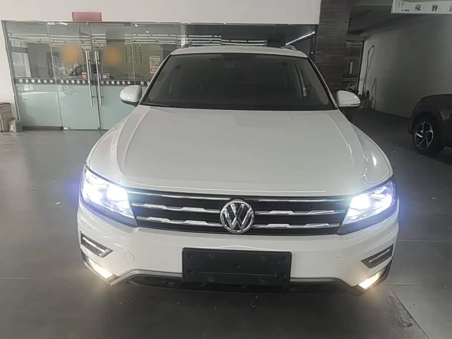 Volkswagen Tiguan L