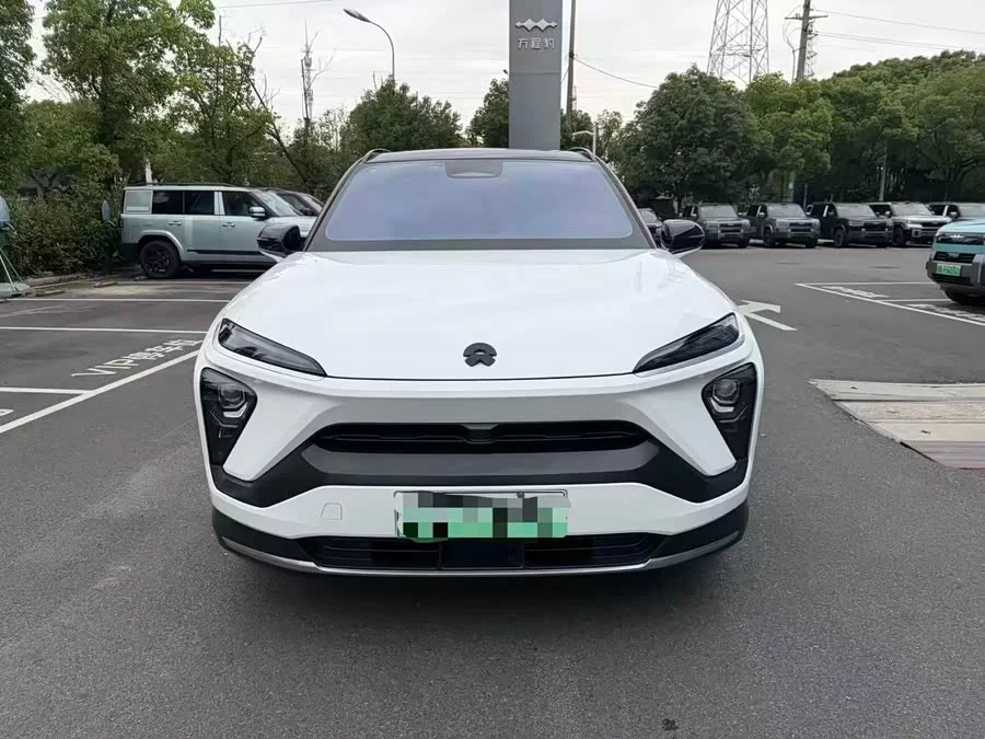 NIO ES6